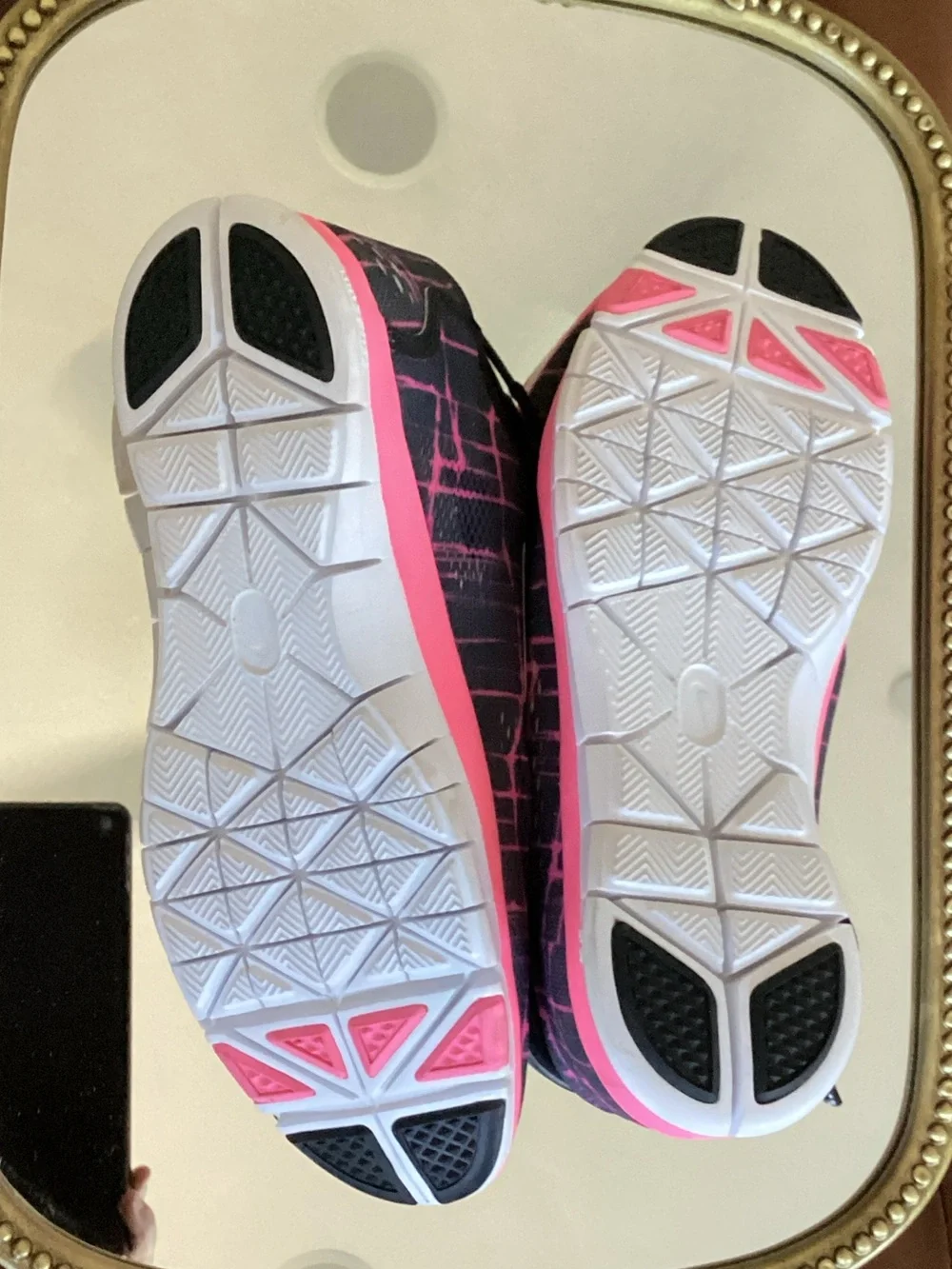 Nike Free Women’s Black & Pink Athletic Training Shoes size 7.5